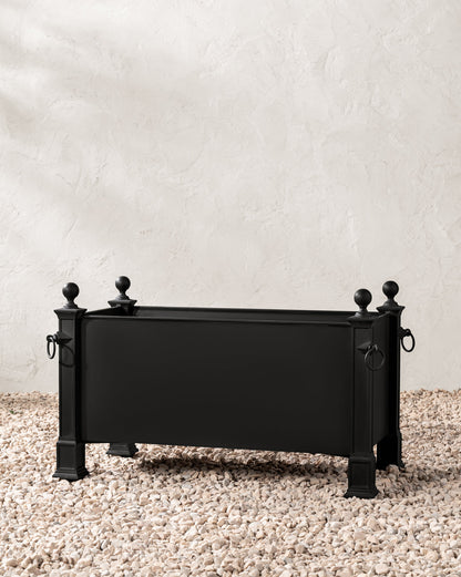 Saracen Outdoor Planter