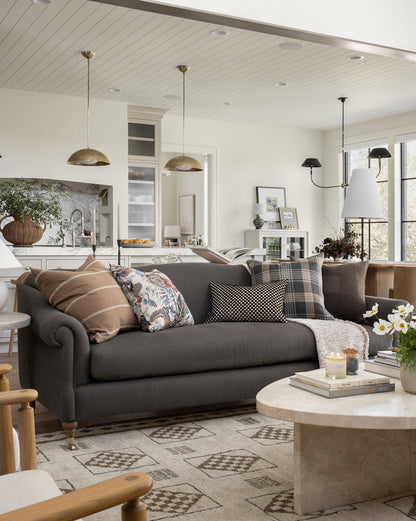 Hildegard Sofa 90"